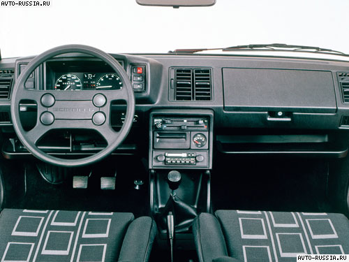 Фото 5 Volkswagen Scirocco II 1.8 MT 112 hp