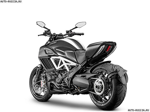 Фото 4 Ducati Diavel Carbon 1200