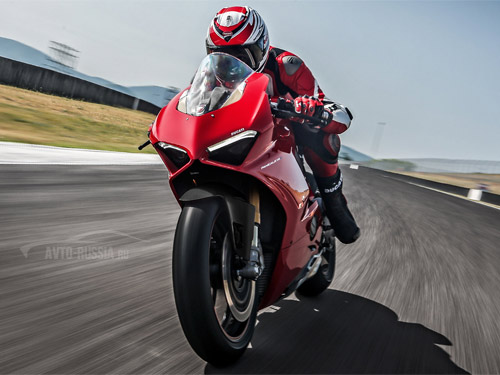 Фото 1 Ducati Panigale V4