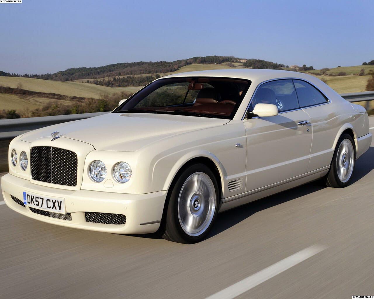 Обои Bentley Brooklands 1280x1024
