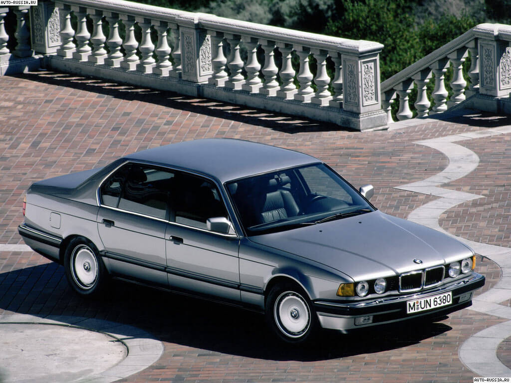 Обои BMW 7-series E32 1024x768
