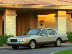 Обои Lincoln Town Car II 1024x768