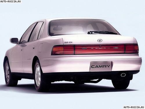 Фото 4 Toyota Camry III 1.8 MT 115 hp