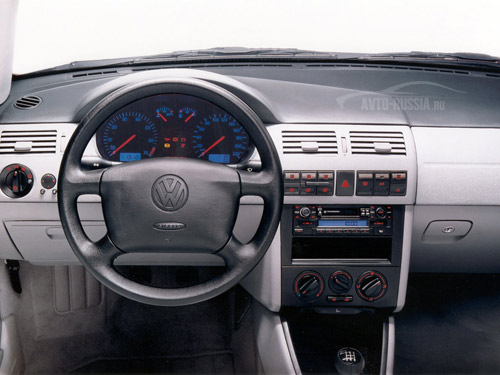 Фото 5 Volkswagen Pointer 1.8 MT