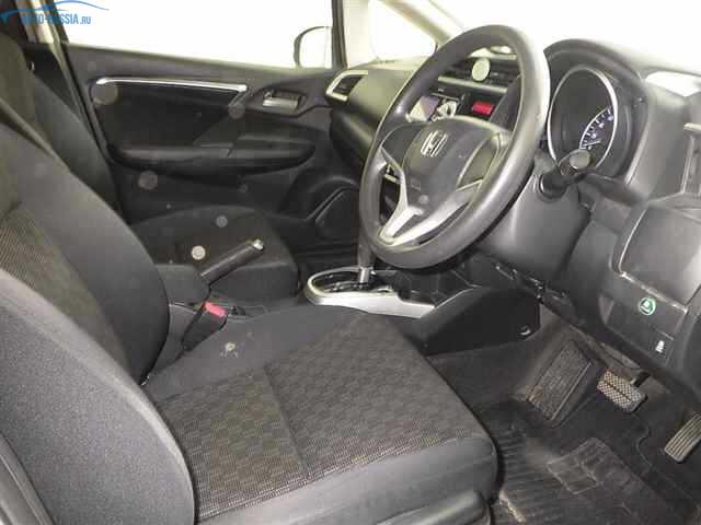 Фото №3 Honda Fit - 1 030 000 руб.