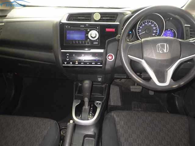 Фото №4 Honda Fit - 1 030 000 руб.