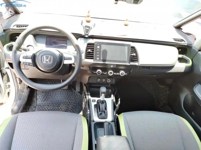 Фото №3 Honda Fit - 1 566 000 руб.