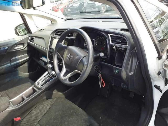 Фото №3 Honda Shuttle - 1 515 000 руб.