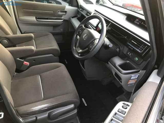 Фото №3 Honda Stepwgn - 1 446 000 руб.