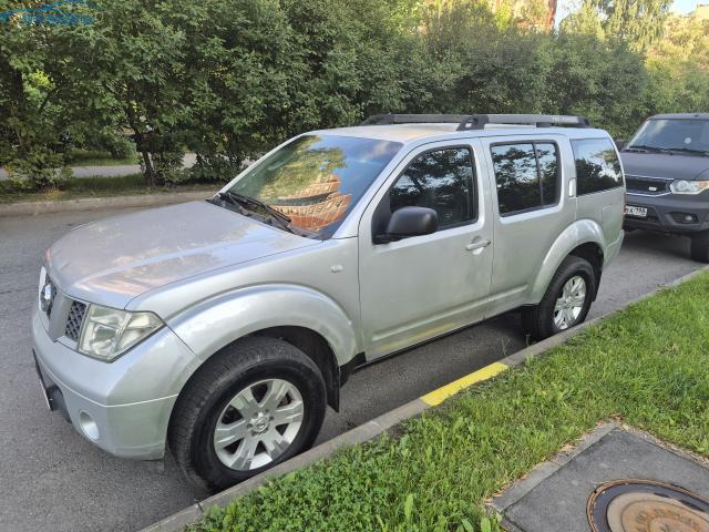 Nissan Pathfinder R51