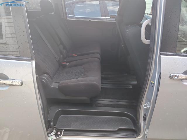 Фото №4 Nissan Serena - 1 300 000 руб.