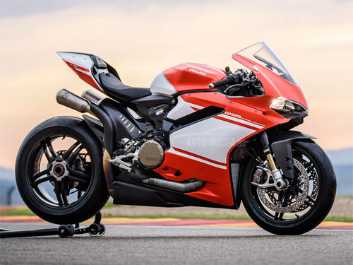 Фото 2 Ducati 1299 Superleggera