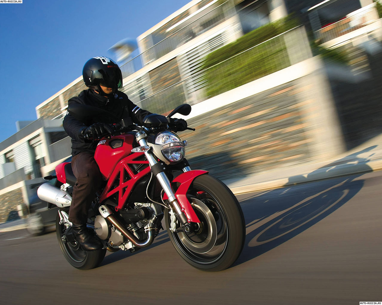 Обои Ducati Monster 696 1280x1024