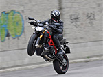 Обои Ducati Streetfighter 848 1024x768
