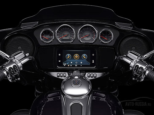 Фото 5 Harley-Davidson CVO Tri Glide
