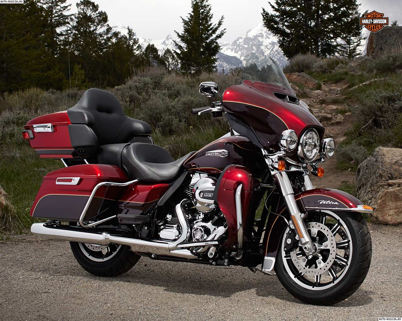 Обои Harley-Davidson Electra Glide Ultra Classic 1280x1024
