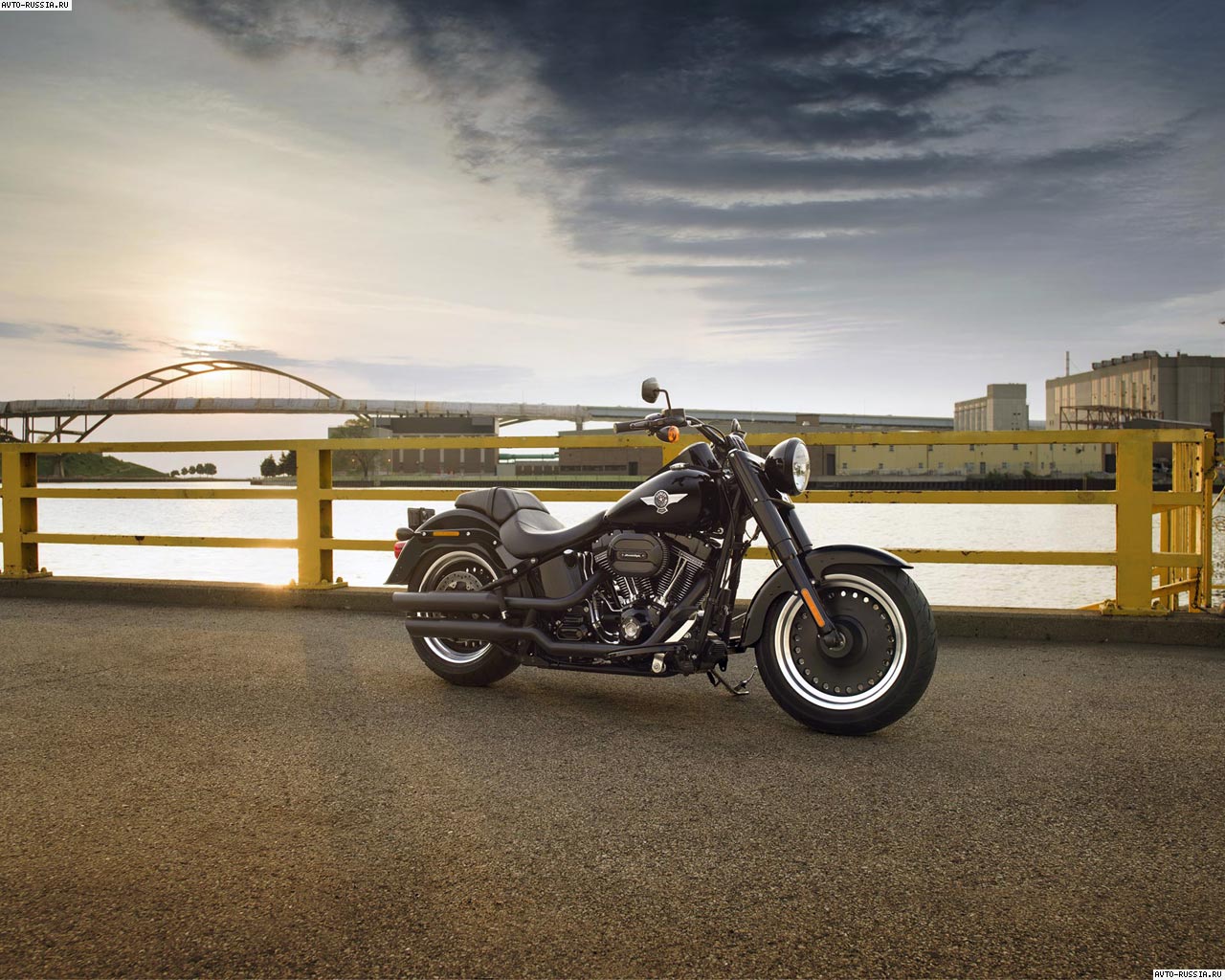 Обои Harley-Davidson Fat Boy S 1280x1024
