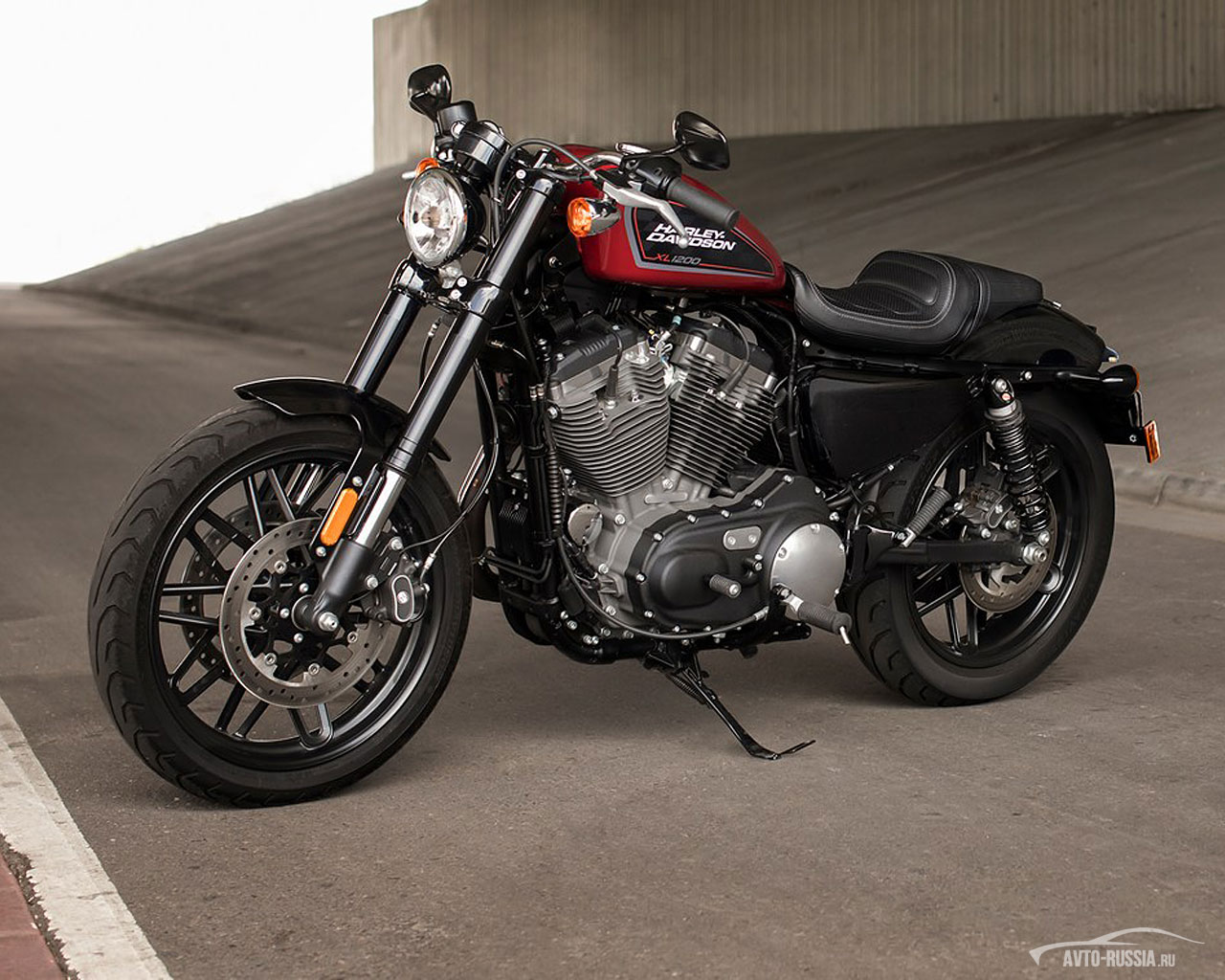 Обои Harley-Davidson Roadster 1280x1024