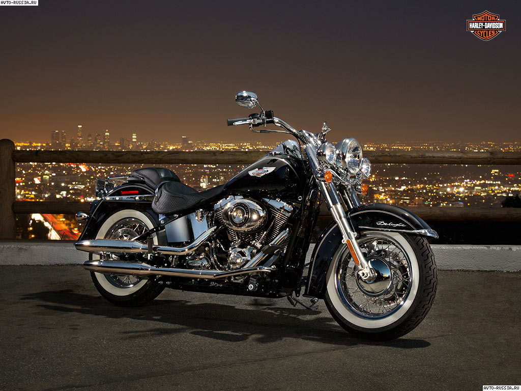 Обои Harley-Davidson Softail Deluxe 1024x768
