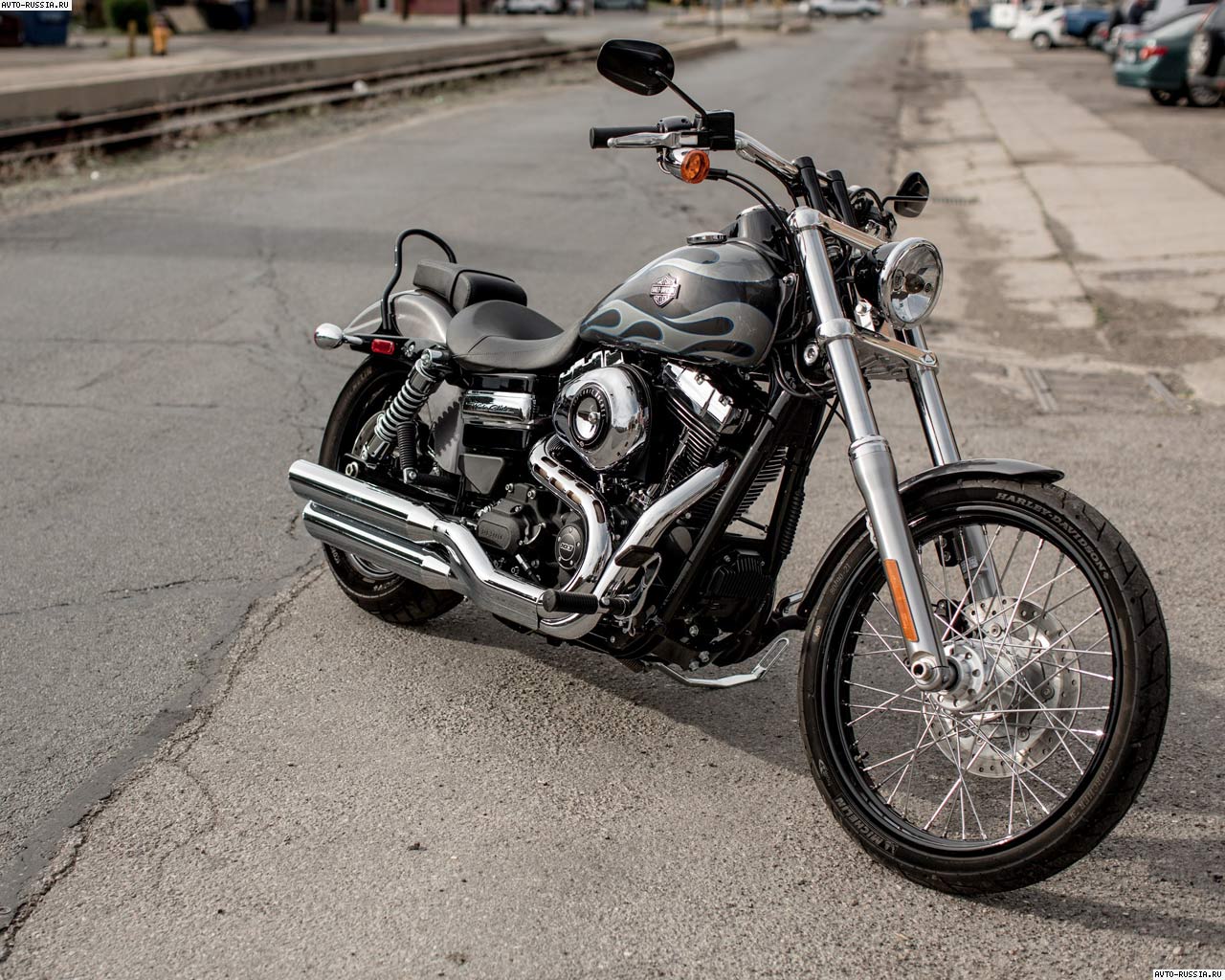 Обои Harley-Davidson Wide Glide 1280x1024