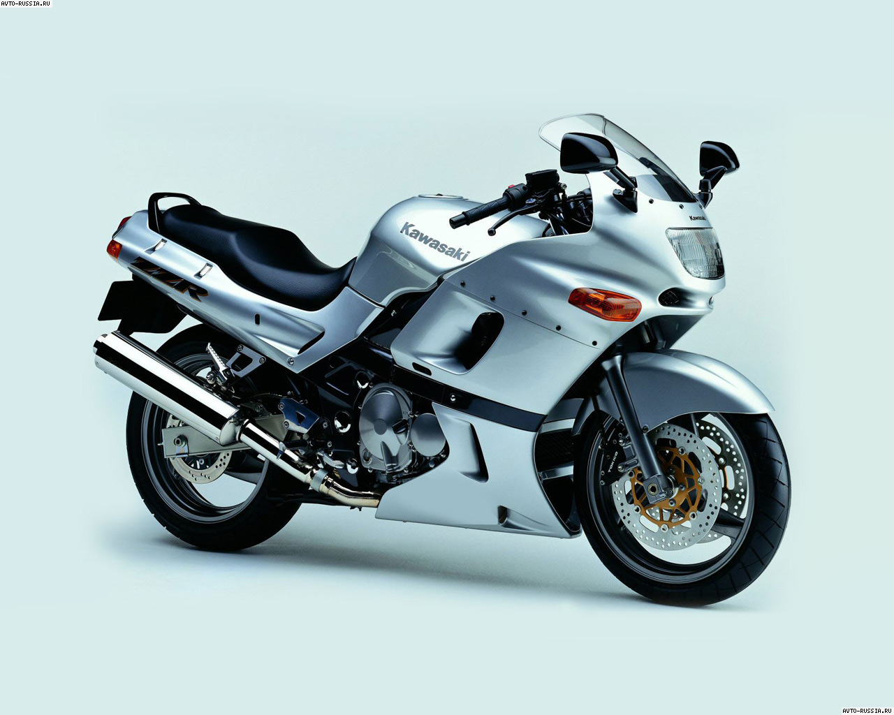 Обои Kawasaki ZZR400 1280x1024
